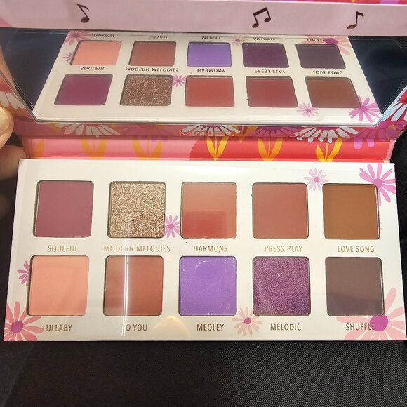 Moira "Like a Melody" Pallet - Picture 1 of 3